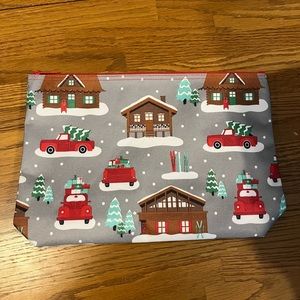 Thirty-one Zipper Pouch.  New